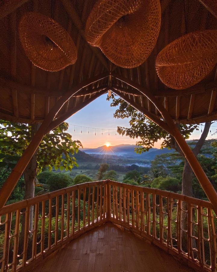Bird Hills Bamboo House Villa Karangasem  Exterior photo